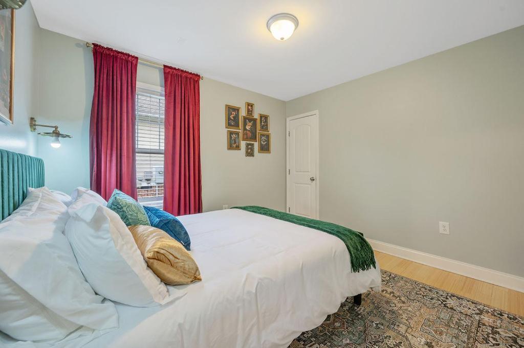 New Victorian Theme, 3Br, Lrg Backyard Close To Pnc Arena, Downtown, And Rdu Airport Роли Экстерьер фото