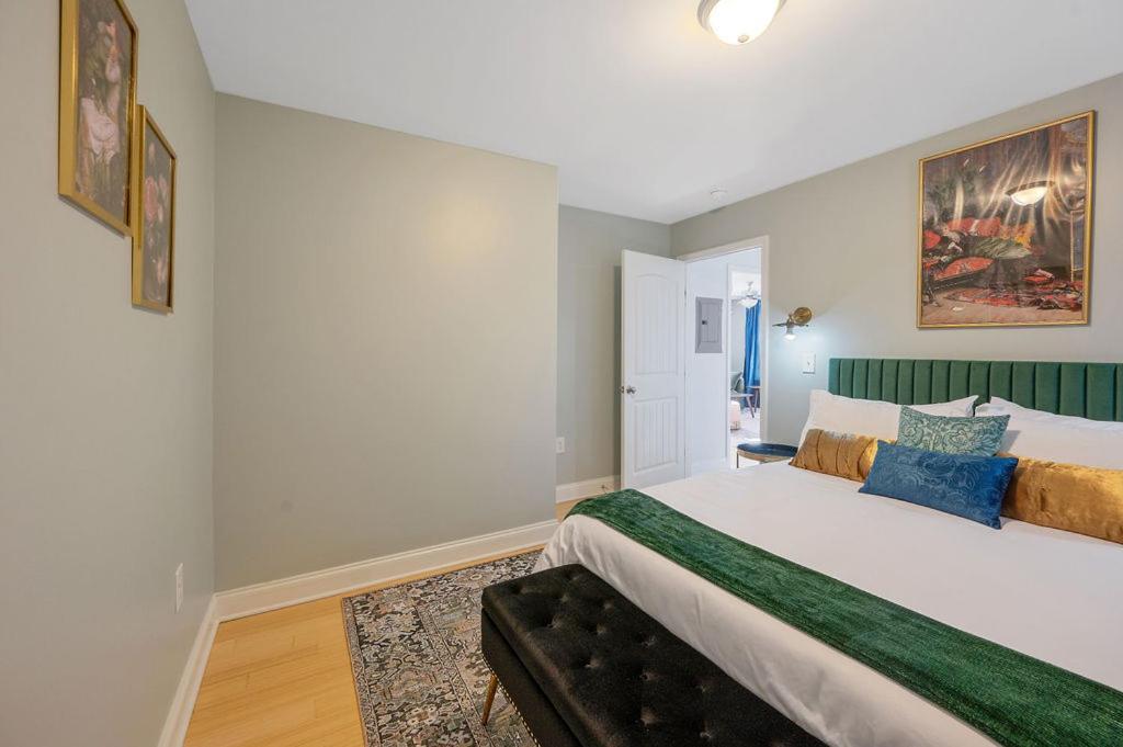 New Victorian Theme, 3Br, Lrg Backyard Close To Pnc Arena, Downtown, And Rdu Airport Роли Экстерьер фото